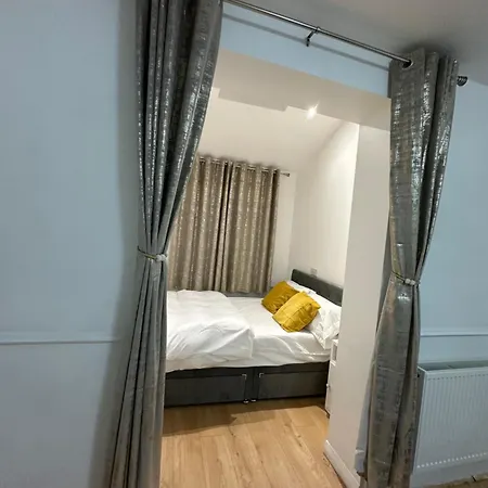 Guest house Keedonwood Road Bromley, With Free Wifi Bromley