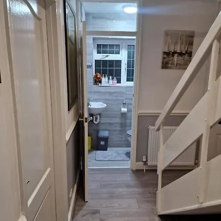 Holiday home 4 Bedroom Luxury With Garden In East London Wanstead