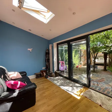 Luxury With Private Bathrooms Homestay London