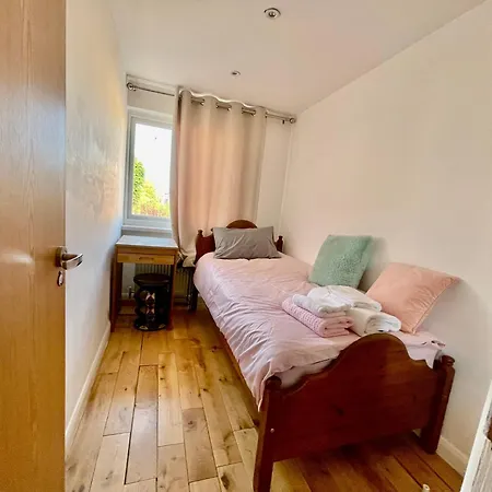 Luxury With Private Bathrooms Homestay *