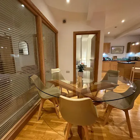 The Noko 2 Bedroom Central By Wild