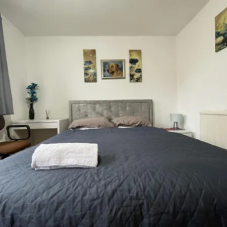 Comfortable 2-bed House In Zone 2 Holiday home
