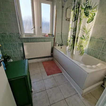 Spacious Private Balcony - Central - Zone 1 - Elephant And Castle Homestay London