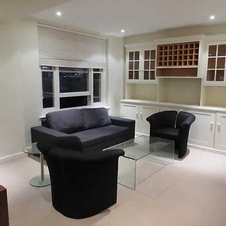 Hill Street, Mayfair Apartment London