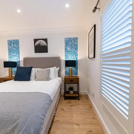 4 Bedrooms Peaceful Abbey Rd - St Johns Wood Apartment London