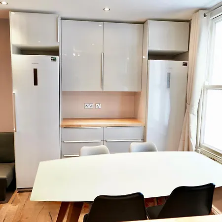 Luxury Located Near Marble Arch & Baker Street Apartment *