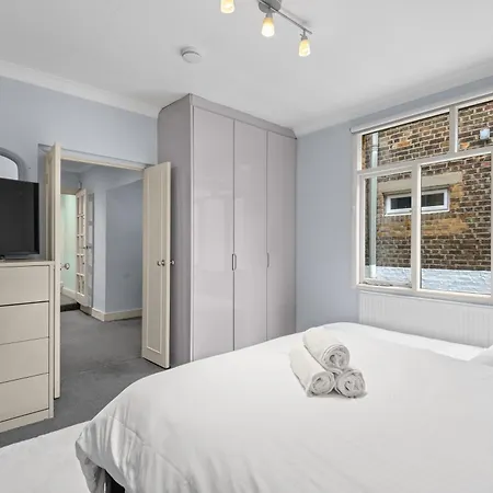 Londwell, Boutique Bliss Nestled In Knightsbridge By Harrods *