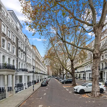 Appartamento Londwell, Boutique Bliss Nestled In Knightsbridge By Harrods Londra