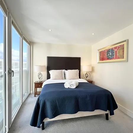Vip Serviced Perfect Location Business & Leisure
