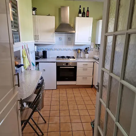 Spacious Private Balcony - Central - Zone 1 - Elephant And Castle