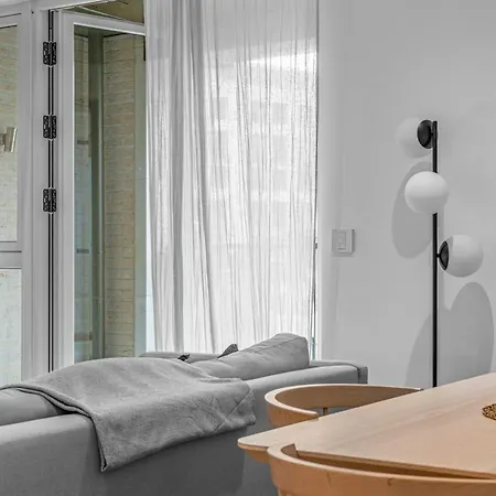 Londwell, Heart Of Notting Hill, Balcony Luxury Apartment