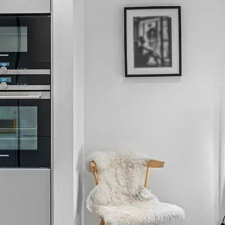Londwell, Heart Of Notting Hill, Balcony Luxury Apartment