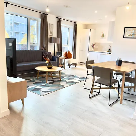 3bedroom, 2bathroom, Balcony,luxury Flat Westfield