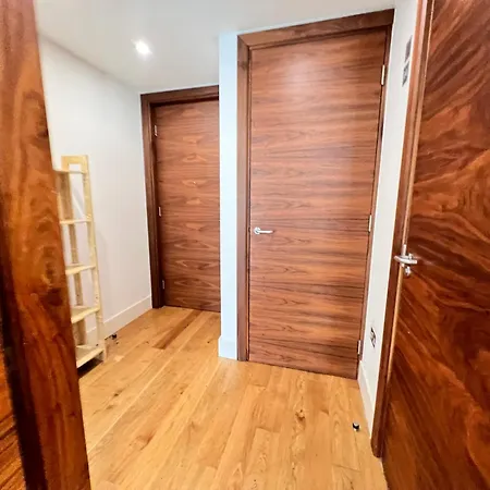 Deluxe Entire Flat At Farringdon Station Apartment