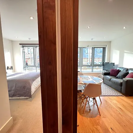 Deluxe Entire Flat At Farringdon Station *