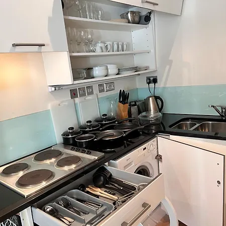 Deluxe Entire Flat At Farringdon Station