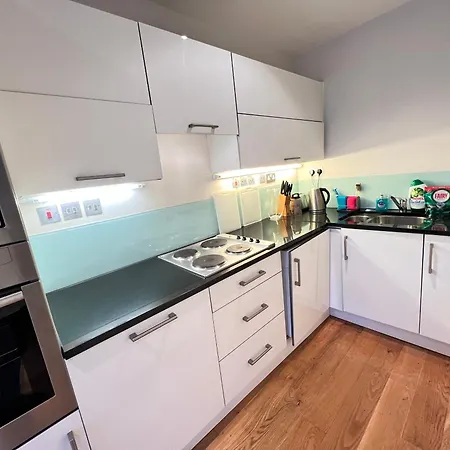 Deluxe Entire Flat At Farringdon Station Apartment *