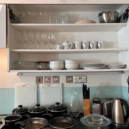 Deluxe Entire Flat At Farringdon Station Apartment London