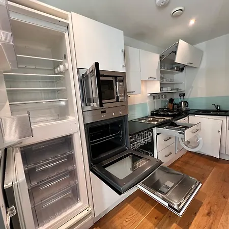 Apartment Deluxe Entire Flat At Farringdon Station