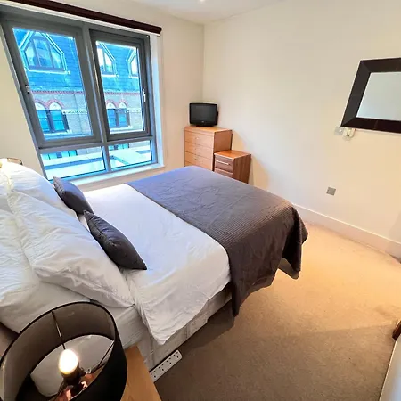 Deluxe Entire Flat At Farringdon Station 公寓 *