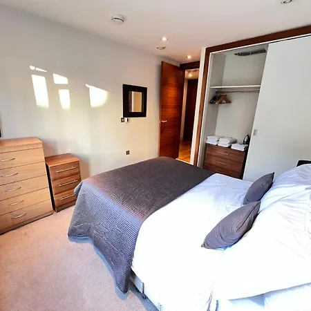 Deluxe Entire Flat At Farringdon Station Apartment *