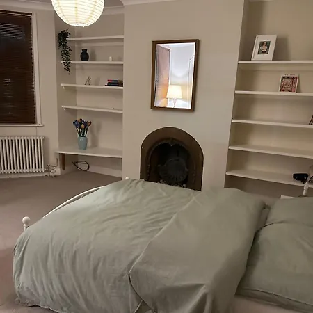 Homestay Cosy 3 Bedroom Flat Nearby Willsden London