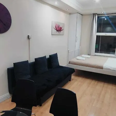 Kings In Kings Cross Apartment