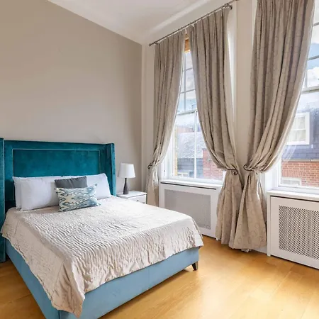 Renovu Premium Homes In Kensington Apartment