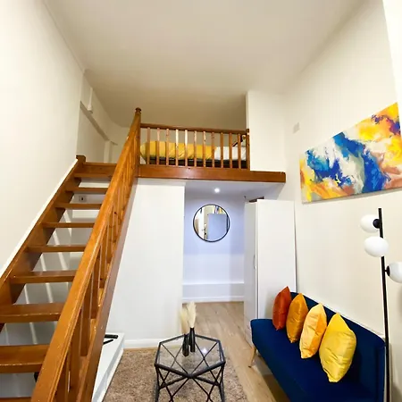 Apartment Modern Queenspark London