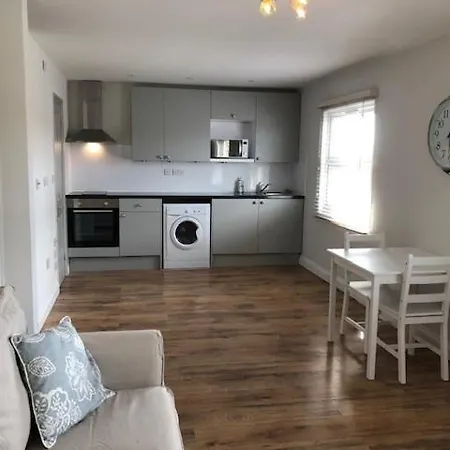 Apartment Fantastic Large 1 Bed Loft Flat Close To Heathrow - 77vfr5
