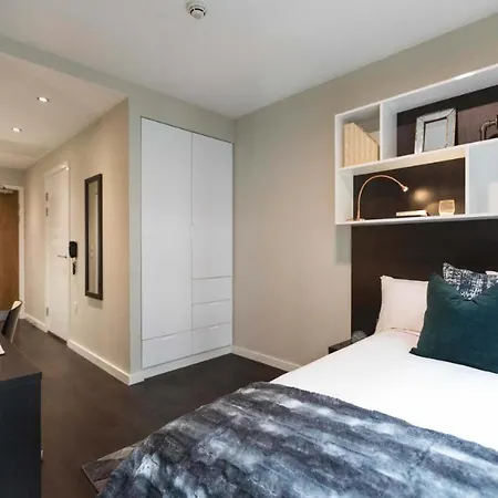 For Students Only Premium And 2 Bed At Chapter Old Street In Apartment