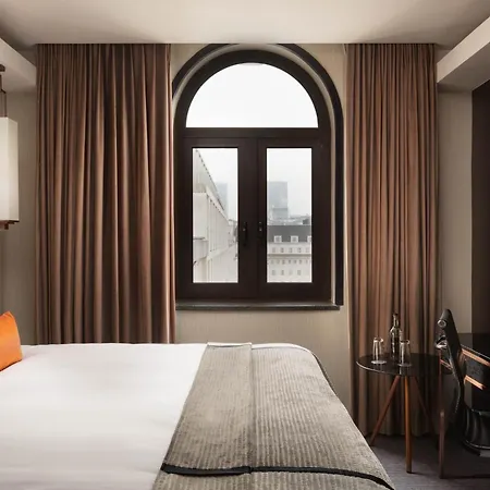Montcalm Royal House, Hotel