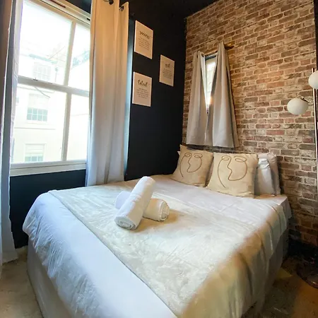 Modern Close To Hyde Park