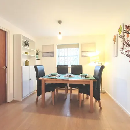 Apartment Thames-border London