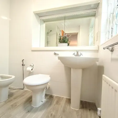 Apartment Thames-border London