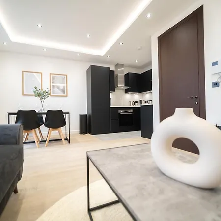 One And Two Bedroom Near Holloway Train Station By Belvilla London