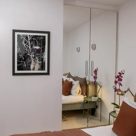 The Luxury Hotel 3*