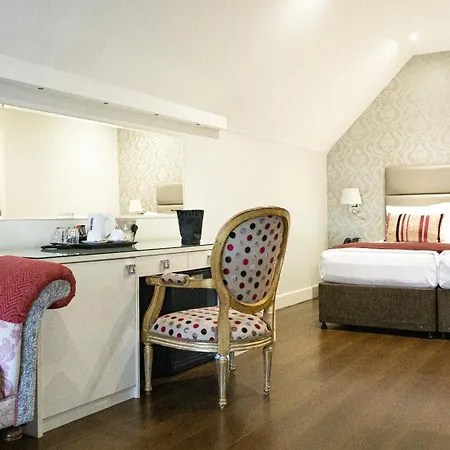 The Pillar Hotel 4*