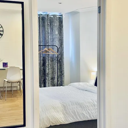 Sutton - Ground Floor Flat By The High Street Sutton (Greater London)