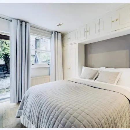 Chelsea - 2bed - Sleeps 4 - Pet Friendly * London