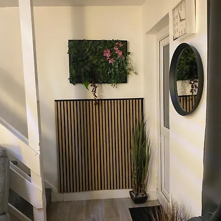 Holiday home Cold Harbour Entire 3 Bed House - Free Parking