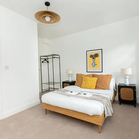 Spacious 4br 3-storey Townhouse In Lively Deptford Holiday home
