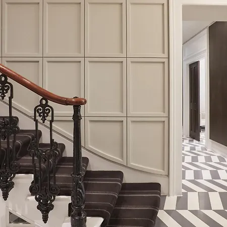 Hotel Eccleston Square 4*
