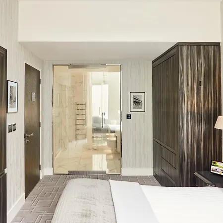 Eccleston Square Hotel 4*