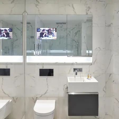Hotel Eccleston Square 4*