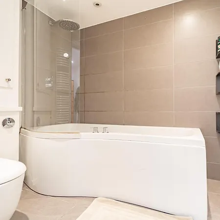 Modern Flat In Prime Location Near Shoreditch & Brick Lane Apartment