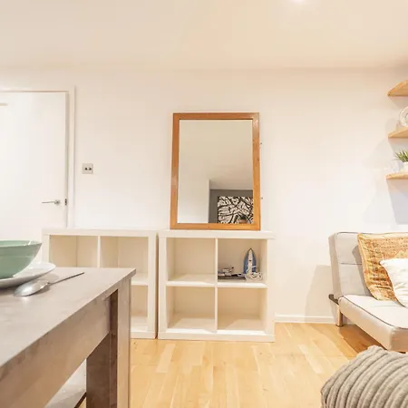 Modern Flat In Prime Location Near Shoreditch & Brick Lane Apartment *