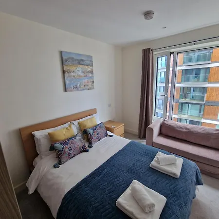 Lt Riverview East Greenwich London