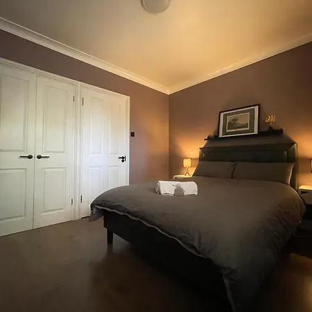 Luxury Mid Century Homestay London