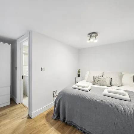 Cosyliving Paddington Apartment London